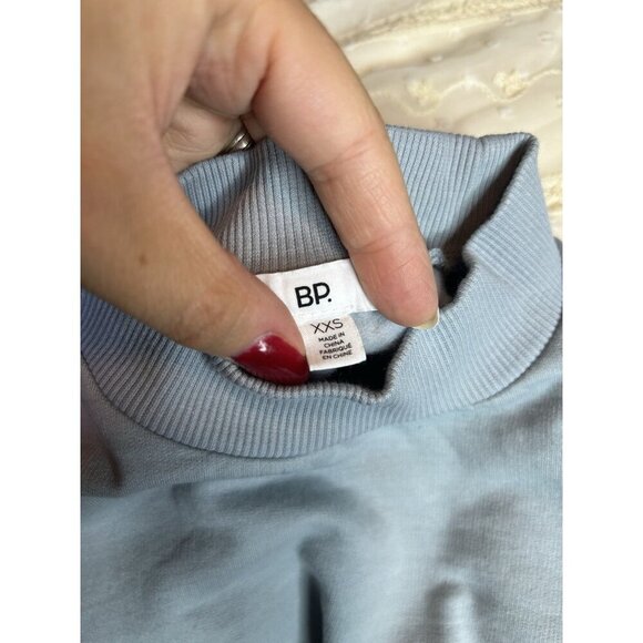 BP Gray Ombre Crewneck Pullover Sweatshirt Knit NWT Sz XXS Oversized - Picture 9 of 10